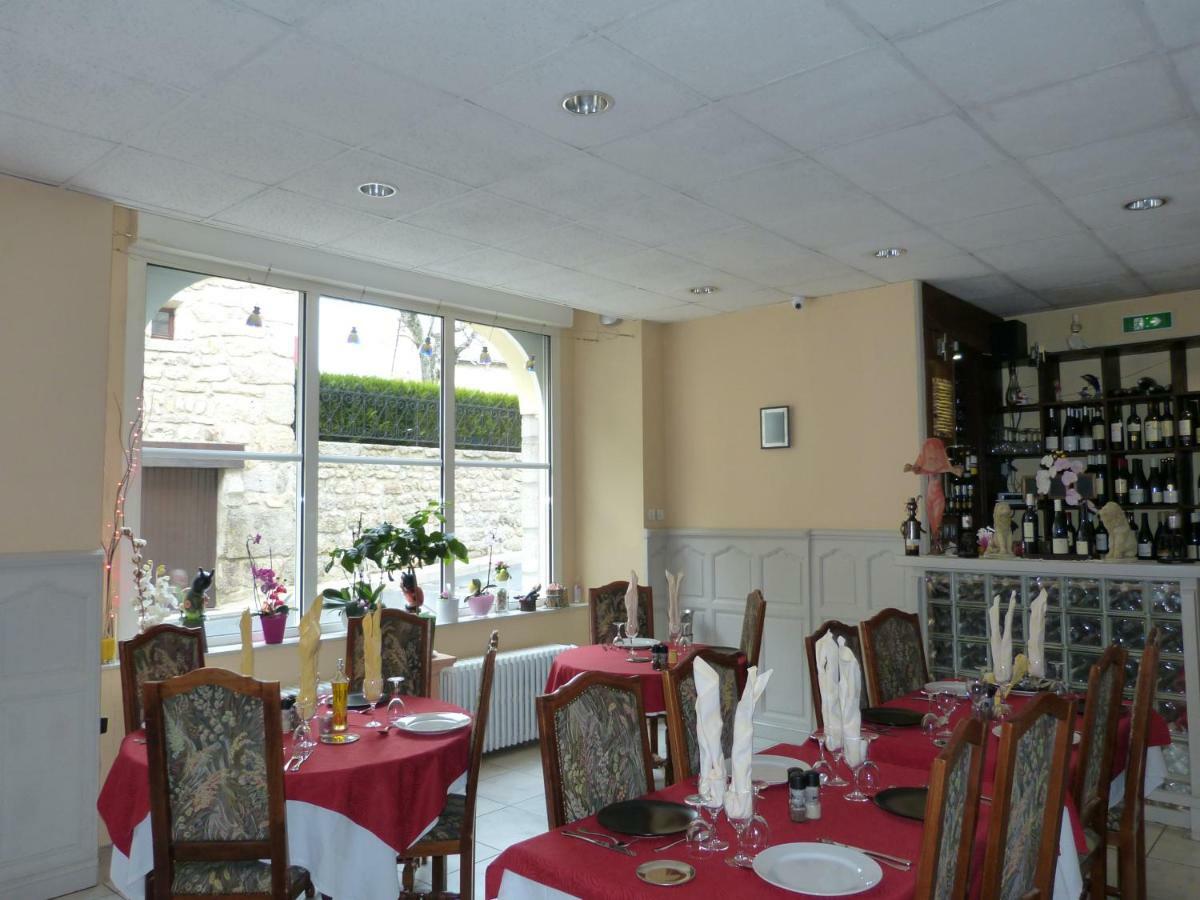 Le Lion D'Or Hotel Saint-Chely-d'Apcher Exterior photo